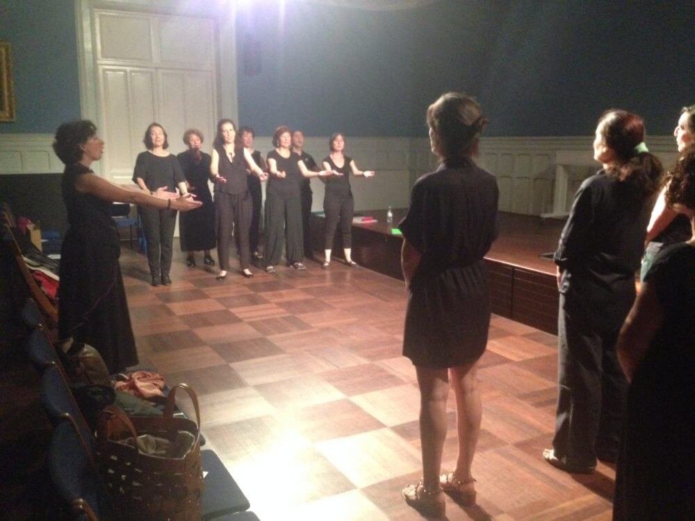 2016'VI'27. Coro Fulbright, concierto de fin de curso - cantando 'Nesta Rua'